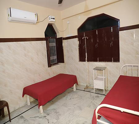 Bedroom in R.K. Maternity and Health Centre